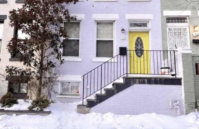 769 KENYON Street NW photos photos