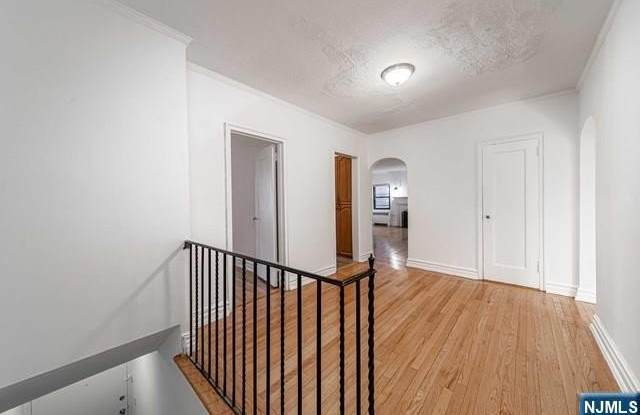 90 Tracey Place Gallery 3