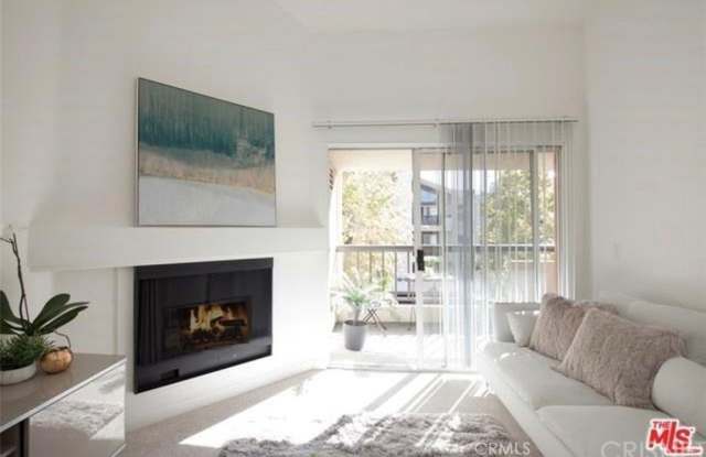 5535 Canoga photos photos 5535 Canoga photos photos