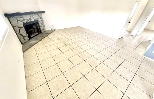 Charming and move-in ready 2-bedroom, 2-bathroom first-floor condo in a convenient Las Vegas location Gallery 3