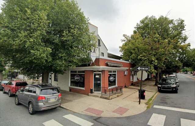 703 North Queen Street - 2 photos photos