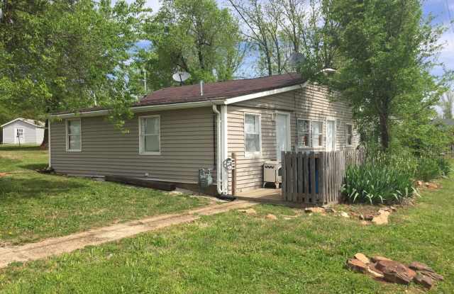 221 J Highway - 221 South Highway J, Stockton, MO 65785