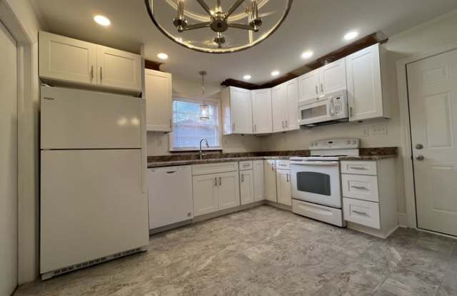 1920 Eastway Drive photos photos