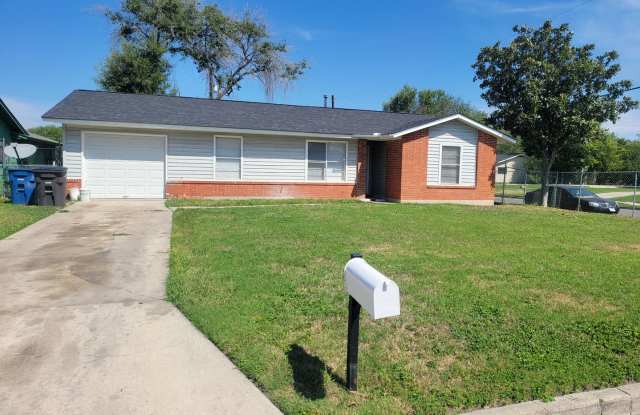 4731 Belinda Lee - Clean ready for move in photos photos