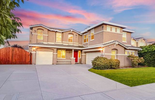 FANTASTIC FLOOR PLAN IN CENTRAL BRENTWOOD...DESIRABLE CAMPANELLO SUBDIVISION. photos photos