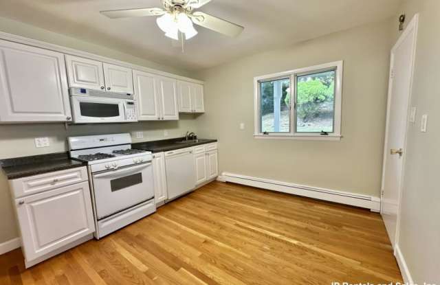 35 Chesbrough Rd. photos photos