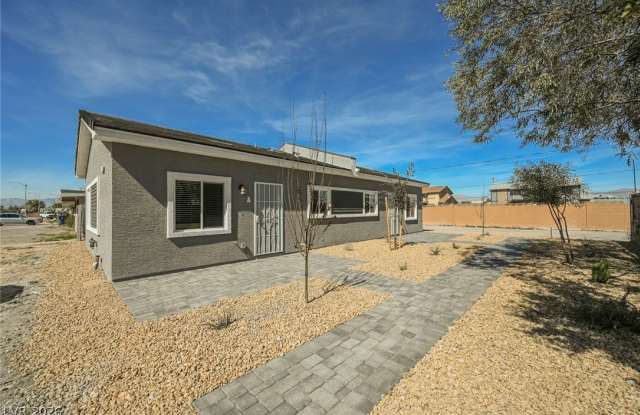 5018 HOLT- A Avenue photos photos