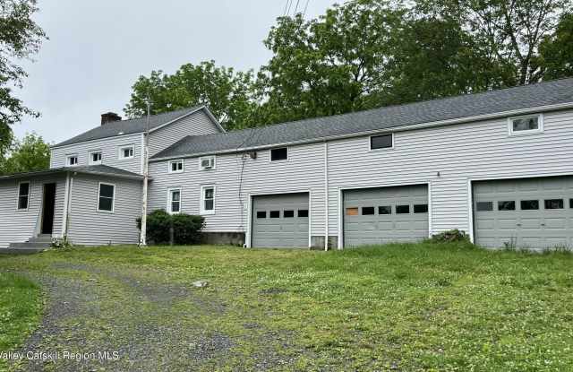 131 S Putt Corners Road - 131 South Putt Corners Road, Ulster County, NY 12561