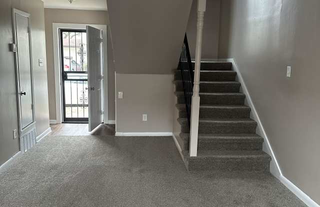 4733 Queens Lace Court Gallery 1