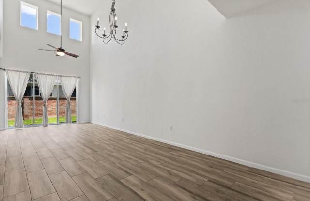 1335 SHALLCROSS Avenue Gallery 2