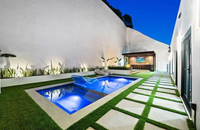 1846 N Franklin Canyon Dr photos photos