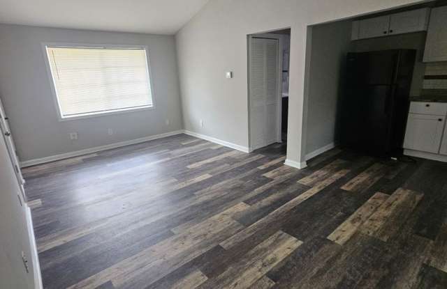 Vesta Avenue Apartments photos photos