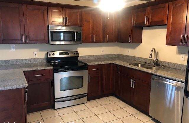 4707 W Fairview Heights - 4707 West Fairview Heights, Tampa, FL 33616