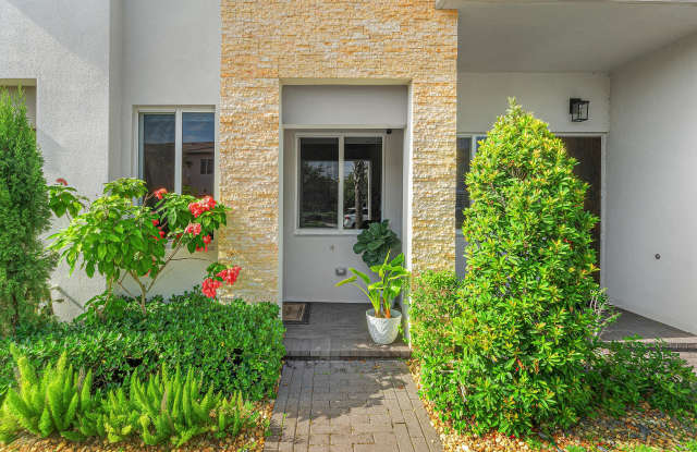 610 Pioneer Way Gallery 3
