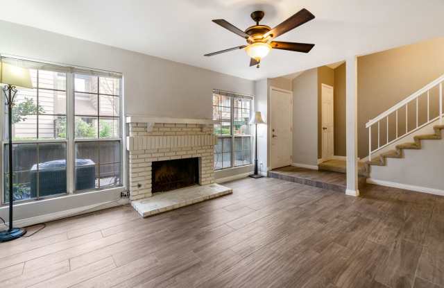 Charming 3 bed 2.5 bath Townhouse in Anaheim! - 2369 South Mira Court, Anaheim, CA 92802