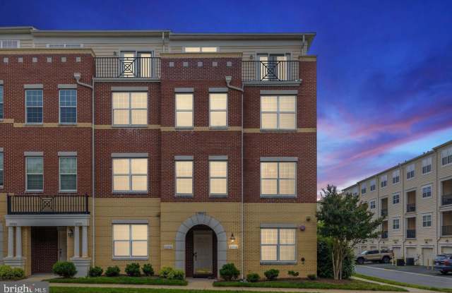 22728 FERNCREST TERRACE - 22728 Ferncrest Terrace, Brambleton, VA 20148