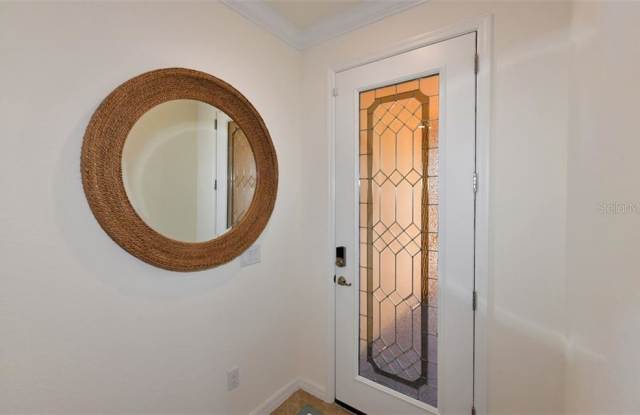 10072 COZY GROVE DRIVE Gallery 3