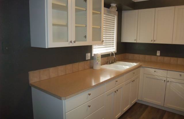 Nice 3 bedroom 1 bath home in SE Albany Gallery 4
