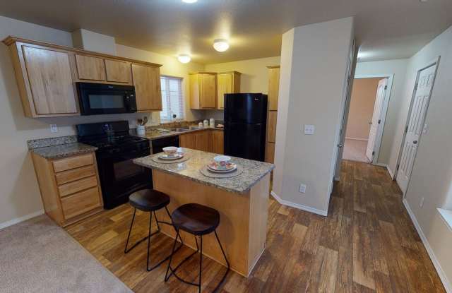 Four Seasons Apartment Homes Gallery 4