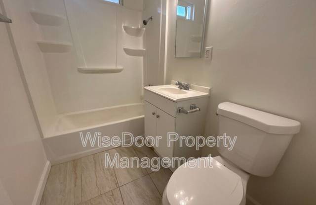 12541-D Adler Dr. Gallery 4