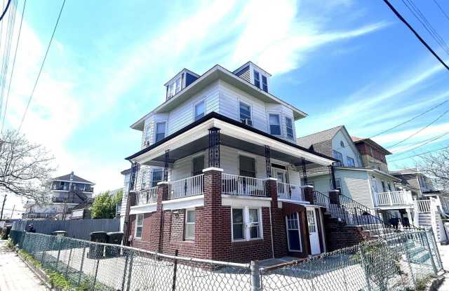 100 N Chelsea Ave photos photos