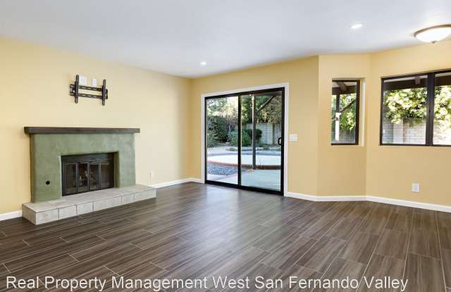 23701 Blythe St, Gallery 3