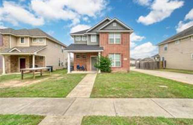 Great Location!! With Pool! photos photos Great Location!! With Pool! photos photos