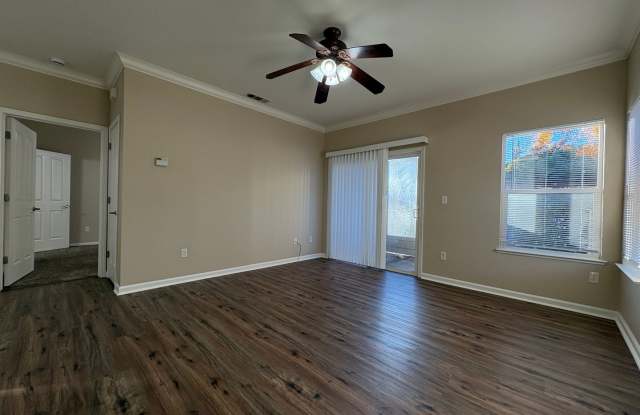 One Bed Condo in Gated Davis Oaks Community Gallery 4