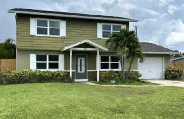 580 Patrick Ave photos photos