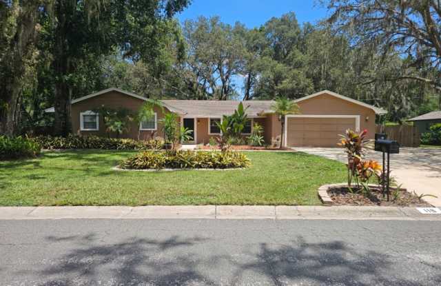 4 Bedroom Great Brandon Location photos photos