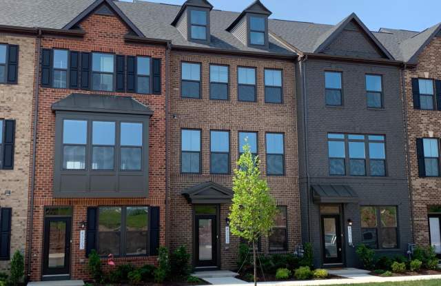 43503 APPLE ORCHARD SQ - 43503 Apple Orchard Sq, Moorefield Station, VA 20148
