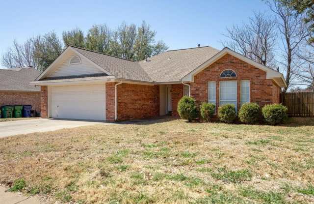 215 Linda Street - 215 Linda Street, Aubrey, TX 76227