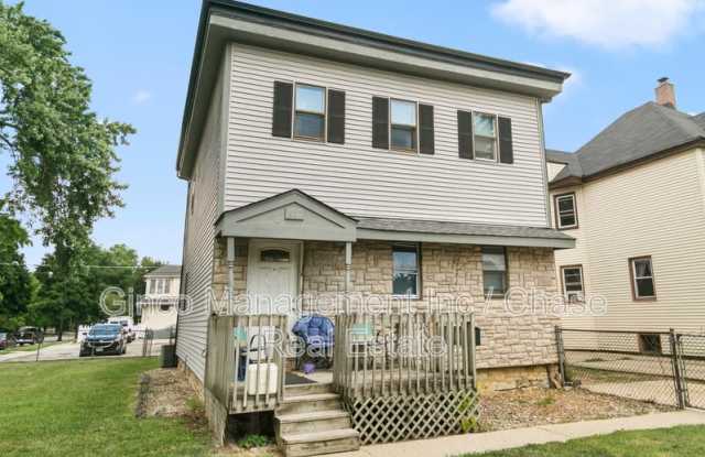 621 Oneida Street - 2 photos photos