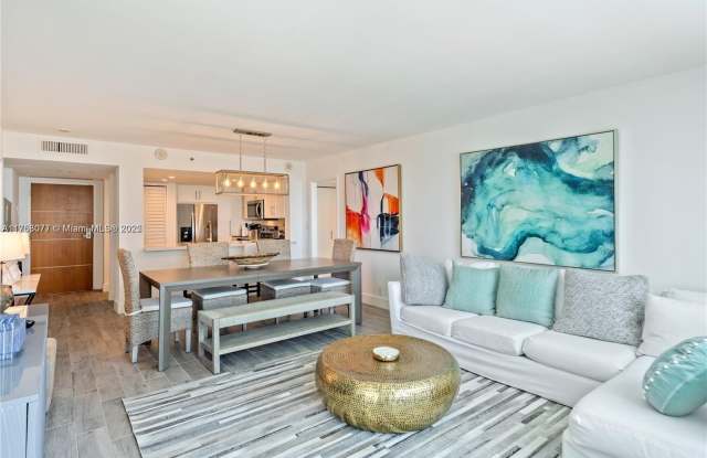 400 S Pointe Dr photos photos