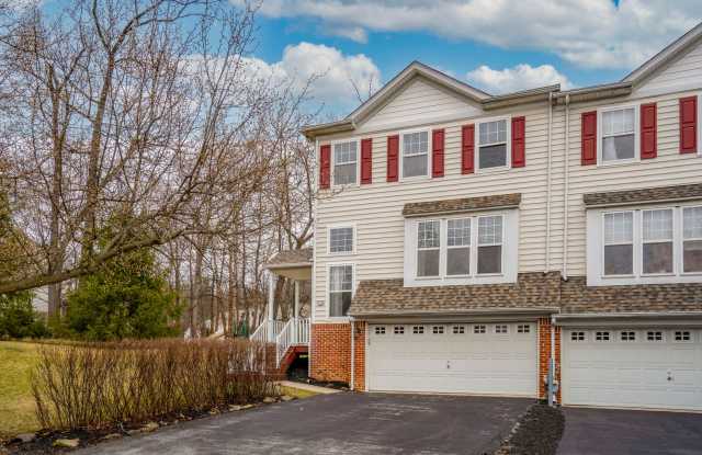 Beautiful Townhome End Unit w/ Garage! - 118 Elizabeth Court, Chester County, PA 19355