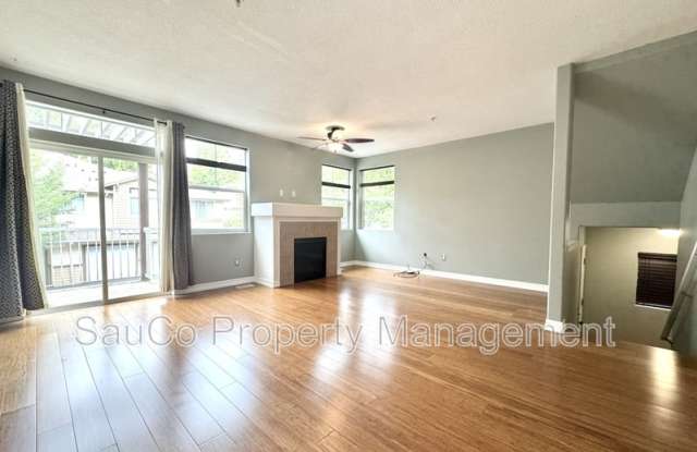 10825 Southwest Canterbury Lane - 101 photos photos