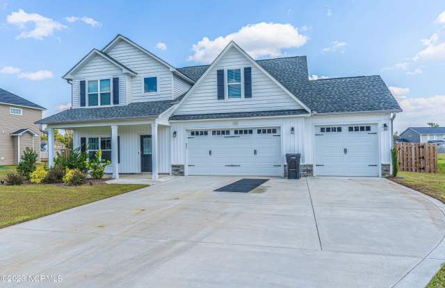 151 Titleist Court - 151 Titleist Court, Hoke County, NC 28376