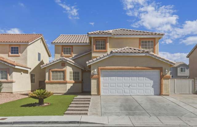 4 Bedroom Home with Oversized Yard & RV Parking! photos photos
