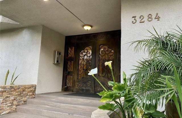 3284 Barham Gallery 1