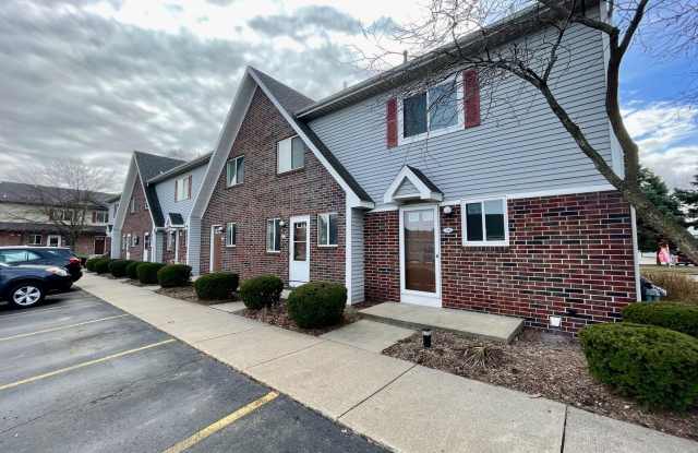 Two Bedroom Townhouse in Southwest Grand Rapids photos photos