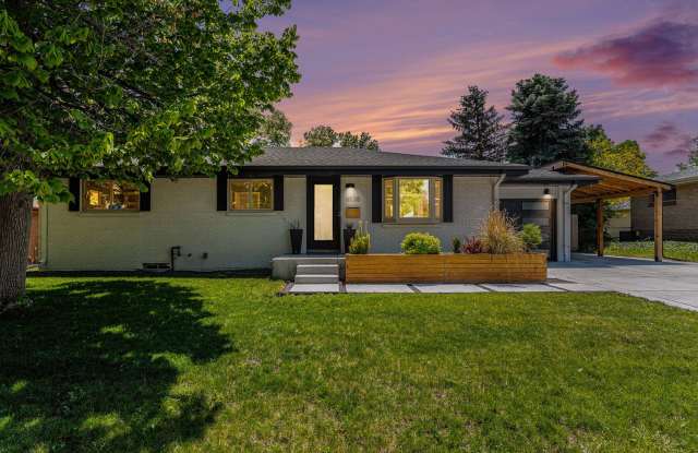 STUNNING 5BD/3BA Home in Centennial, CO! Availble NOW! photos photos