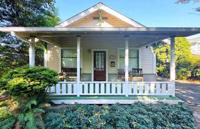 346 North Grand Street photos photos