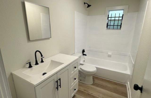 3712 Owen Avenue Gallery 4
