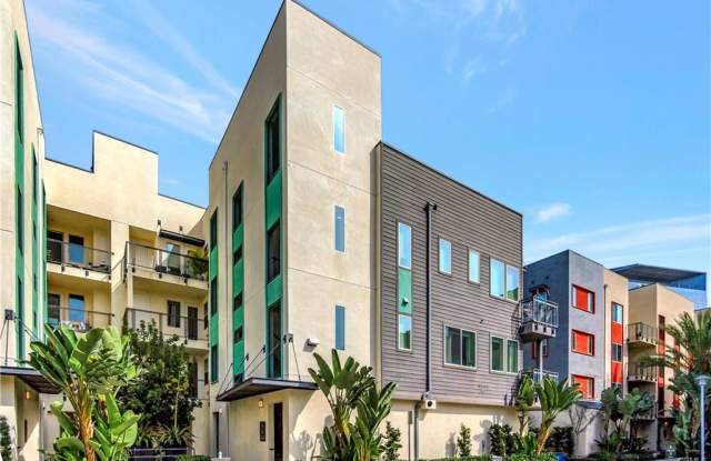 105 Bowery Gallery 4