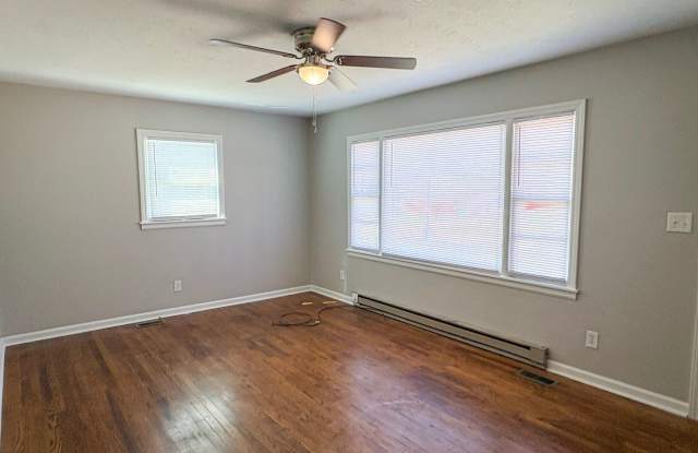 Charming 3 Bed 1 Bath Home in Hope Mills Gallery 4