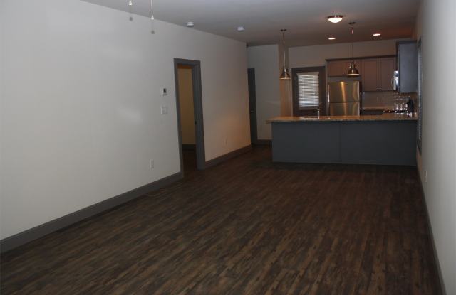 1053 Baxter St. - C Gallery 4
