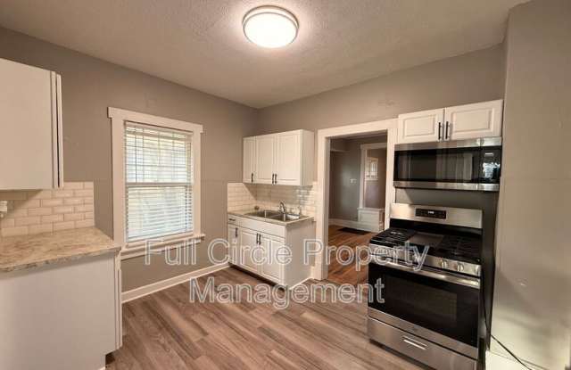 6005 N 30th St photos photos