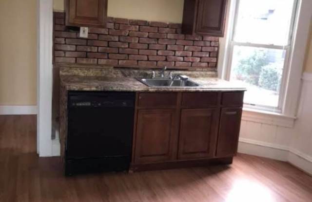 46 Rivers Ave 1L - 46 Rivers Avenue, Chicopee, MA 01013