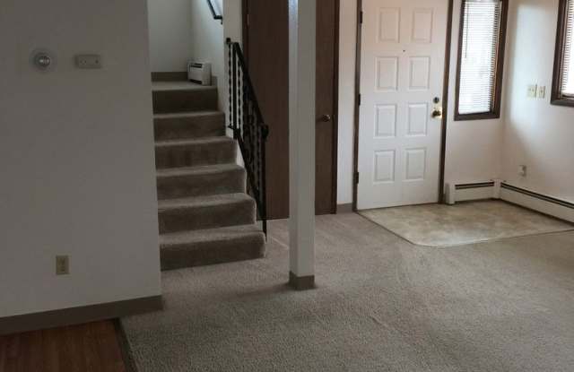 South Anchorage Beautiful 3bed townhouse with washer & dryer Gallery 4