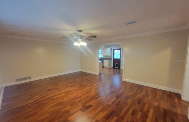 4380 SE 58TH Place Gallery 2